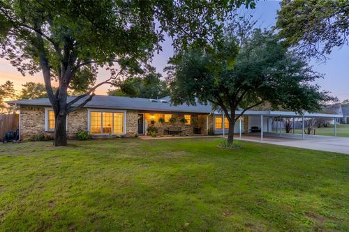 117 Black Jack Ln, Burleson, TX, 76028-1406 | Card Image