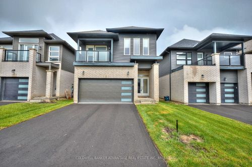 45 Mclaughlin St, Welland, ON, L3B0J9 | Card Image