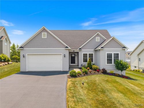 3758 Malibu Hills Dr, Syracuse, NY, 13209-9514 | Card Image