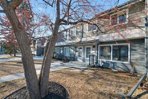 15-999 Canyon Meadows Dr Sw, Calgary, AB, T2W2S6 | Card Image