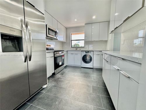 apt-410-10467 Sunrise Lakes Blvd, Sunrise, FL, 33322-5994 | Card Image