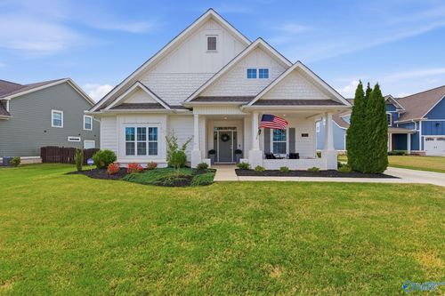 9406 Crested Iris Ln, Madison, AL, 35757-4204 | Card Image