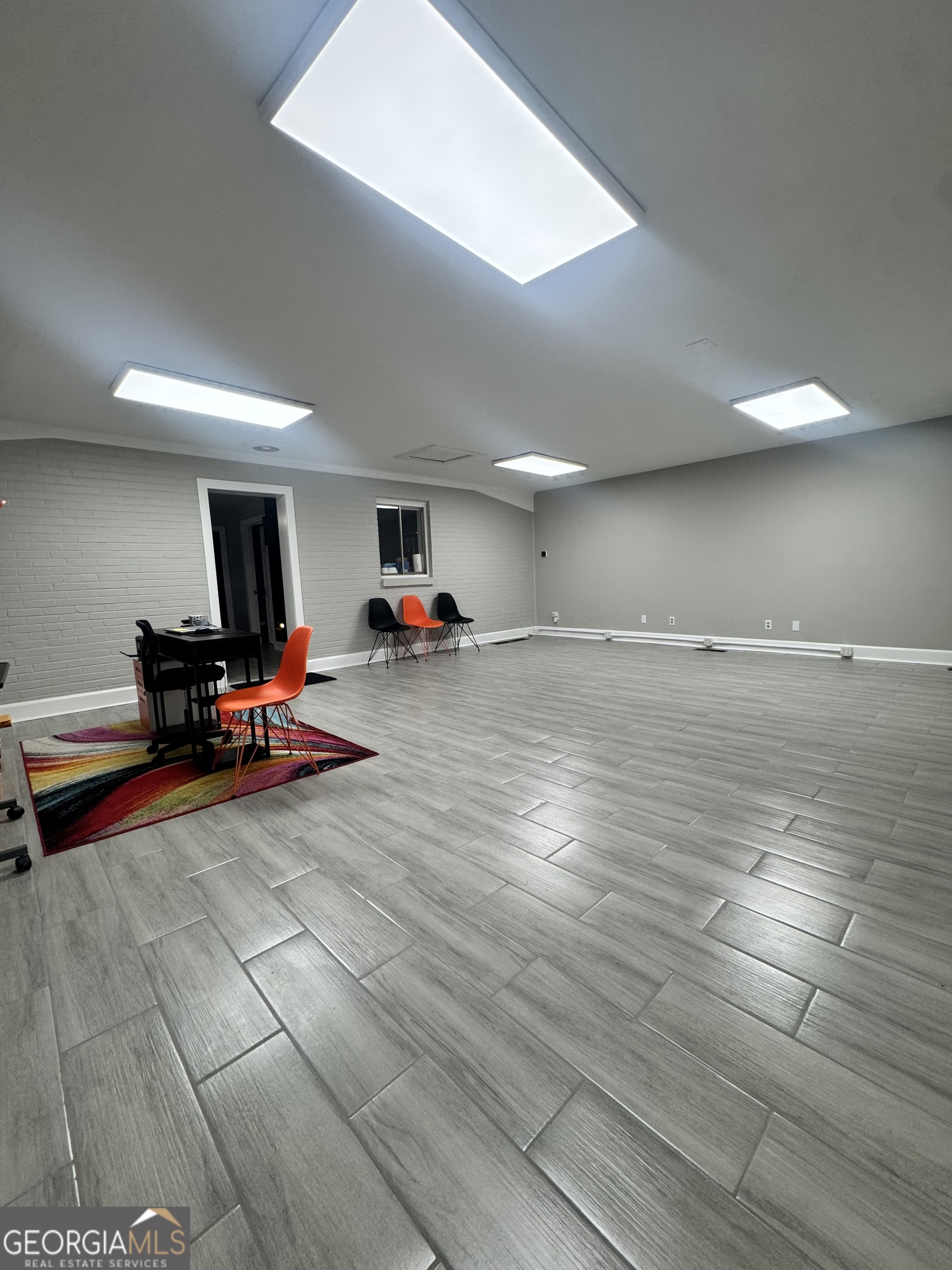 Commercial Lease in Riverdale 5