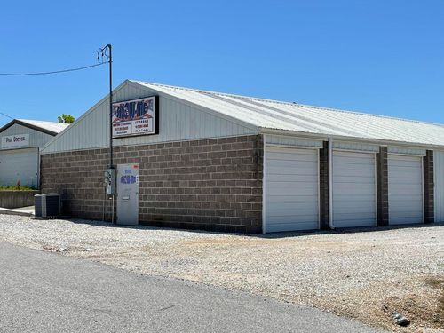 2110 Air Park Rd, Ozark, MO, 65721-7454 | Card Image