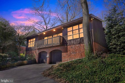 2303 Riddle Ave, WILMINGTON, DE, 19806-2124 | Card Image