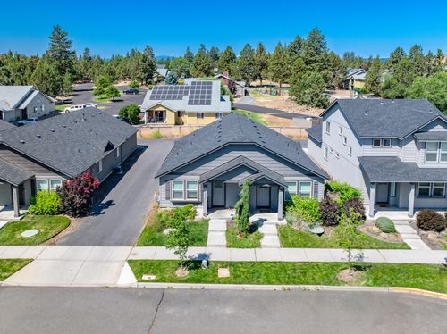 62029 Ne Nates Pl, Bend, OR, 97701-6981 | Card Image