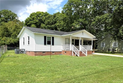 111 Crescent Ave, Belton, SC, 29627-1207 | Card Image