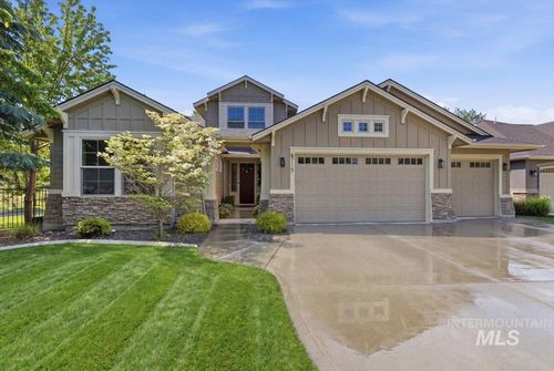 6713 N Moon Drummer Way, Meridian, ID, 83646-4849 | Card Image