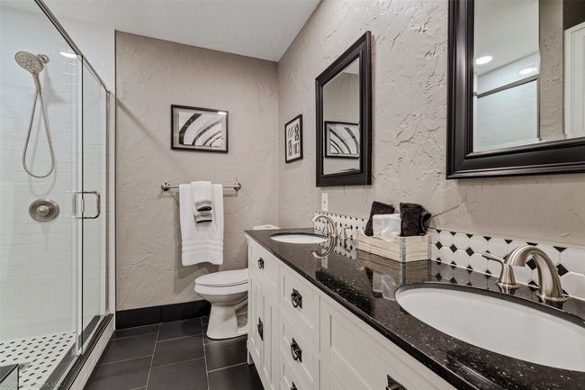 Guest bath 1 | Image 23
