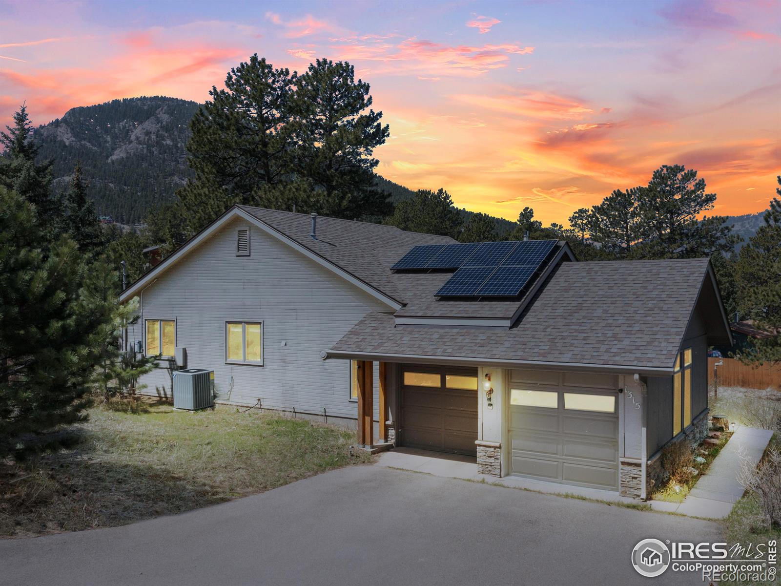 Alpenglow Ln, Estes Park, CO 80517