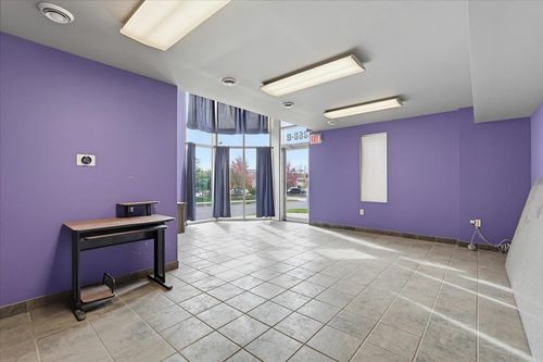 868 Progress Way, Sun Prairie, WI, 53590 | Card Image