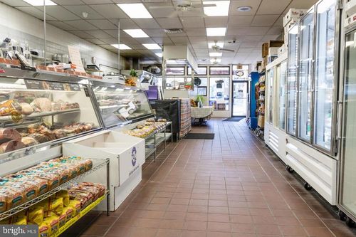 7534 Haverford Ave, Philadelphia, PA, 19151-2109 | Card Image