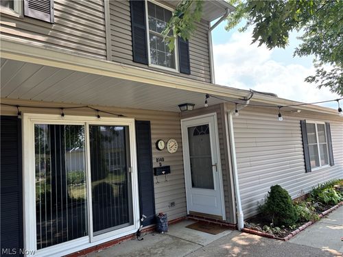 8140 Independence Dr, Mentor, OH, 44060-9334 | Card Image