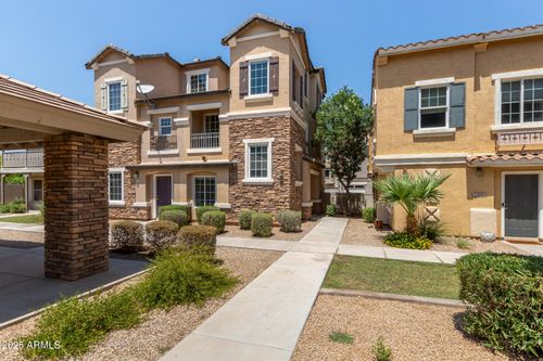 1386 S Sabino Dr, Gilbert, AZ, 85296-8475 | Card Image