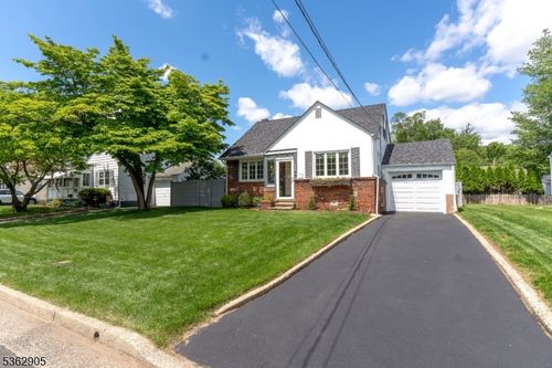 550 Melrose Ave, South Plainfield, NJ, 07080-3035 | Card Image