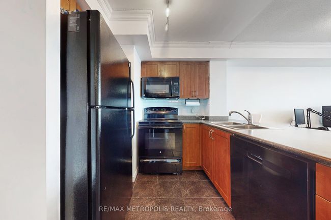 507 - 340 Watson St W, Condo with 1 bedrooms, 1 bathrooms and 1 parking in Whitby ON | Image 14