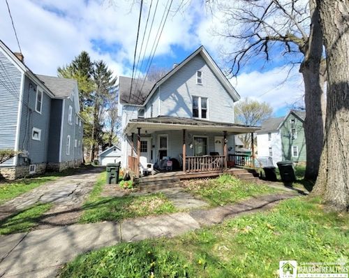 17 Columbia Ave, Jamestown, NY, 14701-6717 | Card Image