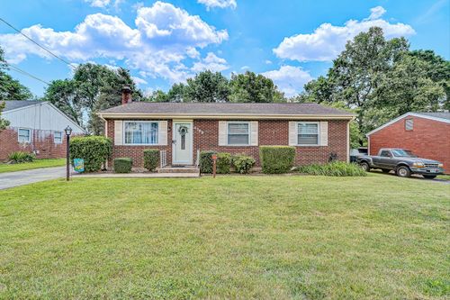 4702 Desi Rd Nw, Roanoke, VA, 24017-4616 | Card Image