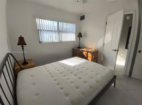 apt-415-201 178th Dr, Sunny Isles Beach, FL, 33160-4097 | Card Image