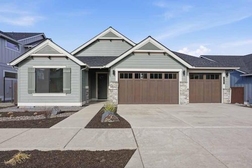 1361 Nw Ochoa Dr, Bend, OR, 97703-6926 | Card Image