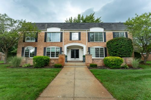 apt-5-150 E Long Lake Rd, Bloomfield Hills, MI, 48304-2359 | Card Image