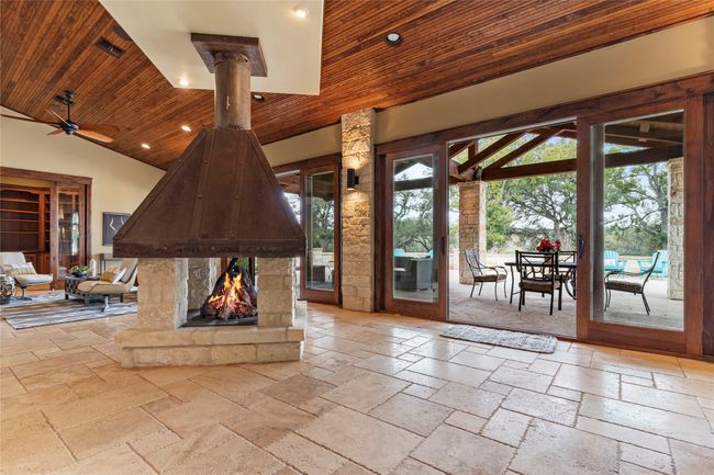 20-21-22 - 28 170 Goose Landing Way Way, House other with 5 bedrooms, 6 bathrooms and null parking in Harper TX | Image 12