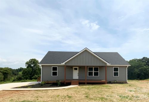 260 Forest Lake Rd, Forest City, NC, 28043-7597 | Card Image