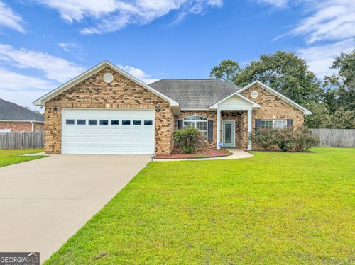 33 Bryan Way, Hinesville, GA, 31313-7927 | Card Image