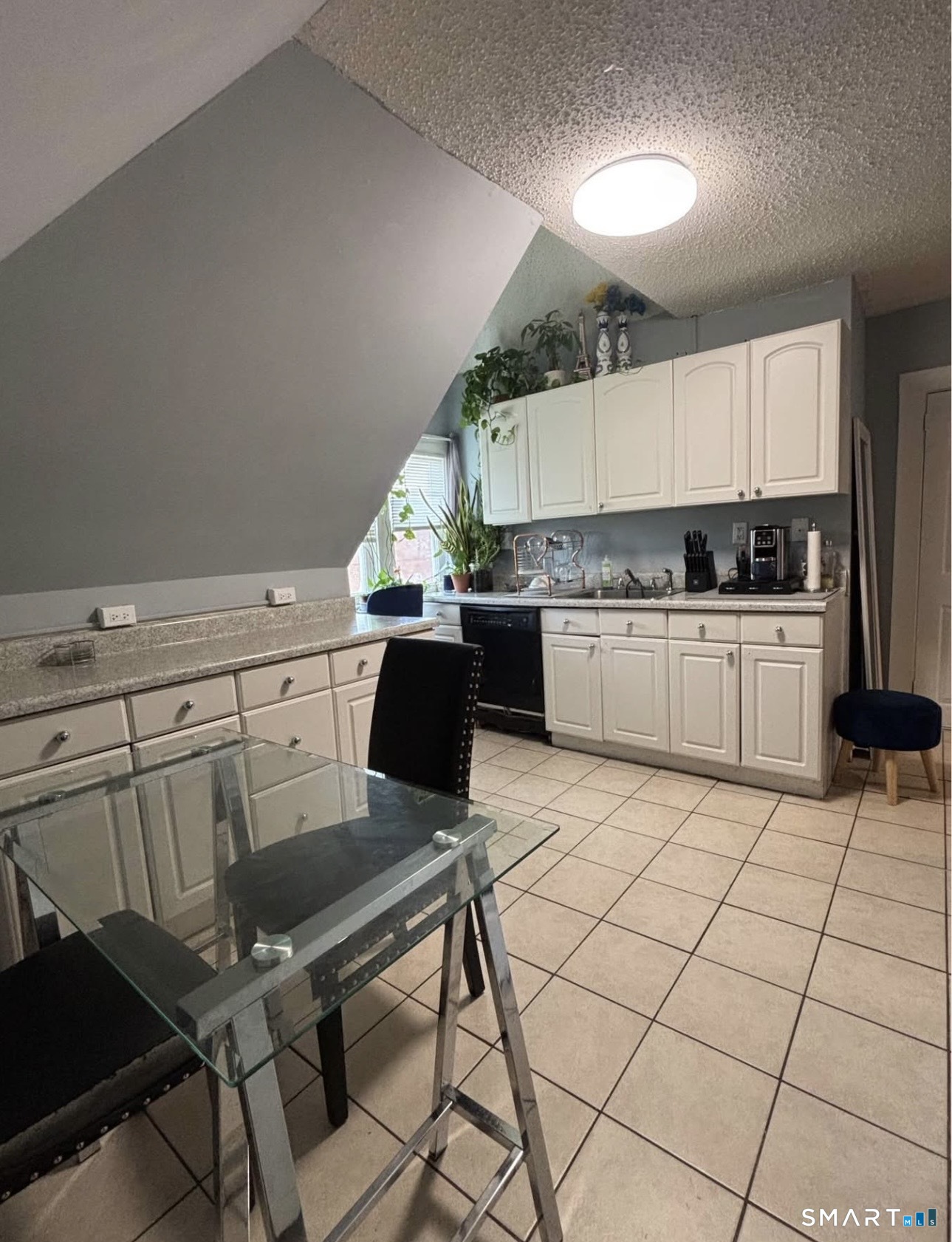 Residential Lease in Hartford 3
