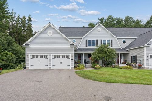 43-43 Chamberlain Way, Kennebunk, ME, 04043-7298 | Card Image