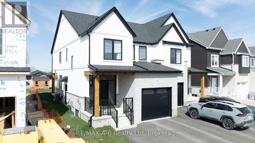 99 Clayton Street, West Perth (Mitchell), ON, N0M1N0 | Card Image