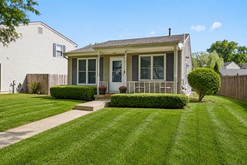 881 Manchester Crse, Geneva, IL, 60134-3456 | Card Image