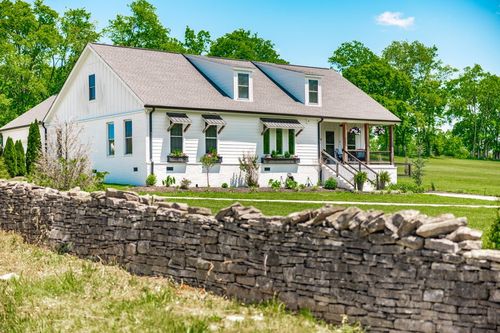 794 Brights Ln, Gallatin, TN, 37066-8336 | Card Image
