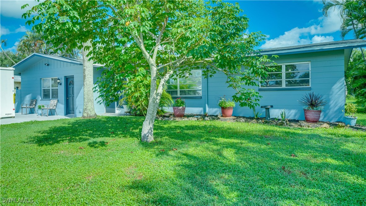 Dover Ave, Fort Myers, FL 33907