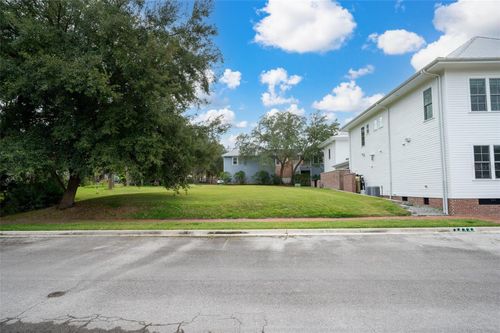 9139 Sw 47th Pl, GAINESVILLE, FL, 32608-8133 | Card Image