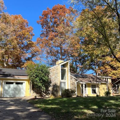 208 Woodland Court, House other with 3 bedrooms, 2 bathrooms and null parking in Black Mountain NC | Image 2