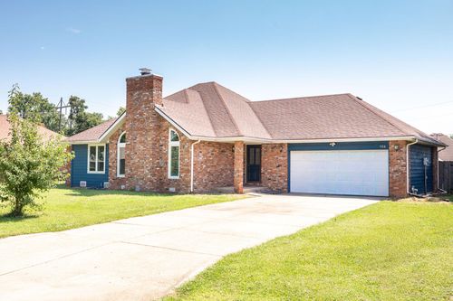 706 W Wasson Drive, Nixa, MO, 65714 | Card Image