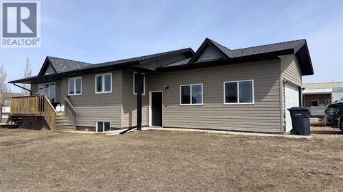403 N 5 St, Marwayne, AB, T0B0B6 | Card Image