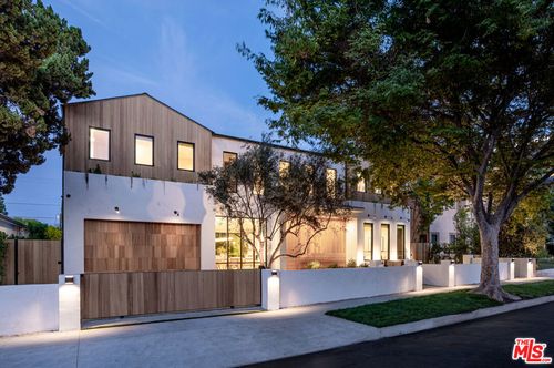 4830 Valjean Ave, Encino, CA, 91436-1334 | Card Image