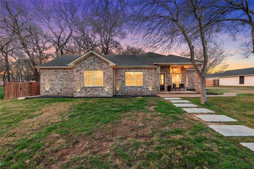 117 Lost Oaks Dr, Waco, TX, 76705-1743 | Card Image