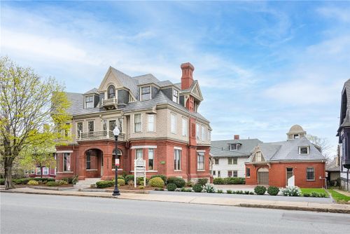 404 County St, New Bedford, MA, 02740-4936 | Card Image