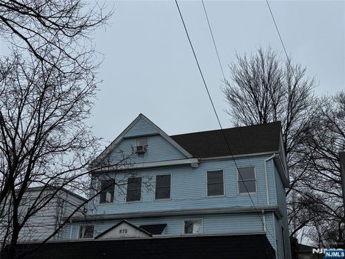 575 Elm St, Maywood, NJ, 07607-2000 | Card Image