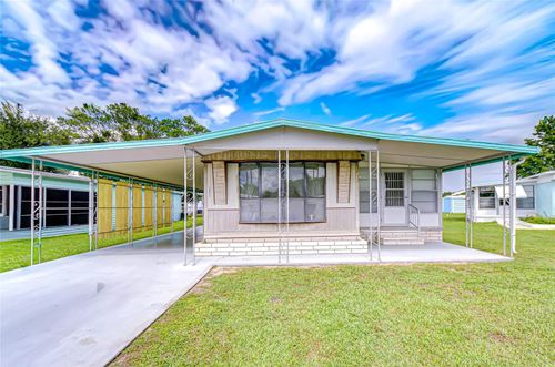 39613 Sterling Dr, ZEPHYRHILLS, FL, 33542-4714 | Card Image