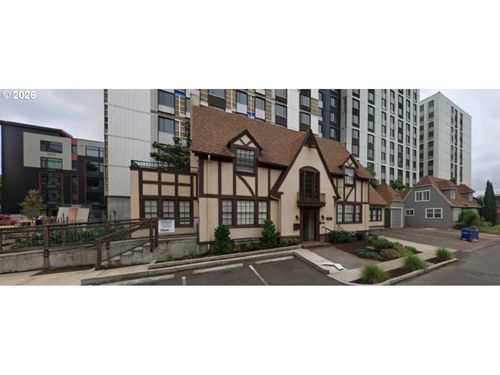 998 Ferry Ln, Eugene, OR, 97401-3349 | Card Image