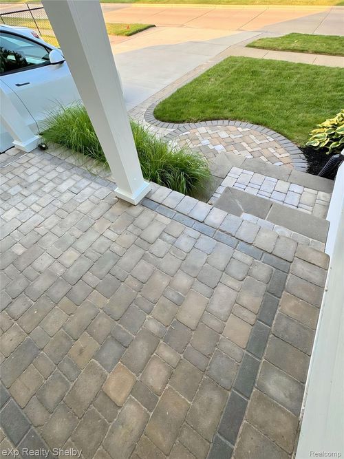 57123 Decora Park Blvd, New Haven, MI, 48048-2983 | Card Image