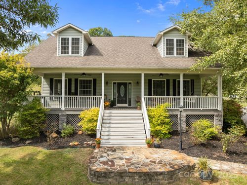 183 Lunar Trace Rd, Waynesville, NC, 28786-7599 | Card Image