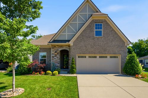 1076 Westgate Dr, Gallatin, TN, 37066-2195 | Card Image