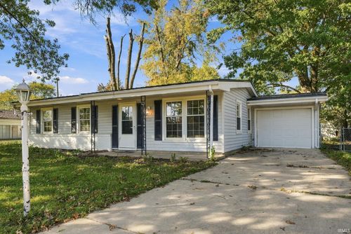 214 W Crown Ln, Fort Wayne, IN, 46807-3529 | Card Image