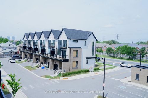 19 Lively Way, Whitby, ON, L1R0S3 | Card Image