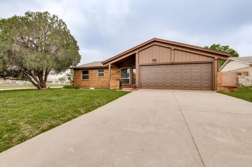 2413 Cheyenne St, Irving, TX, 75062-7261 | Card Image